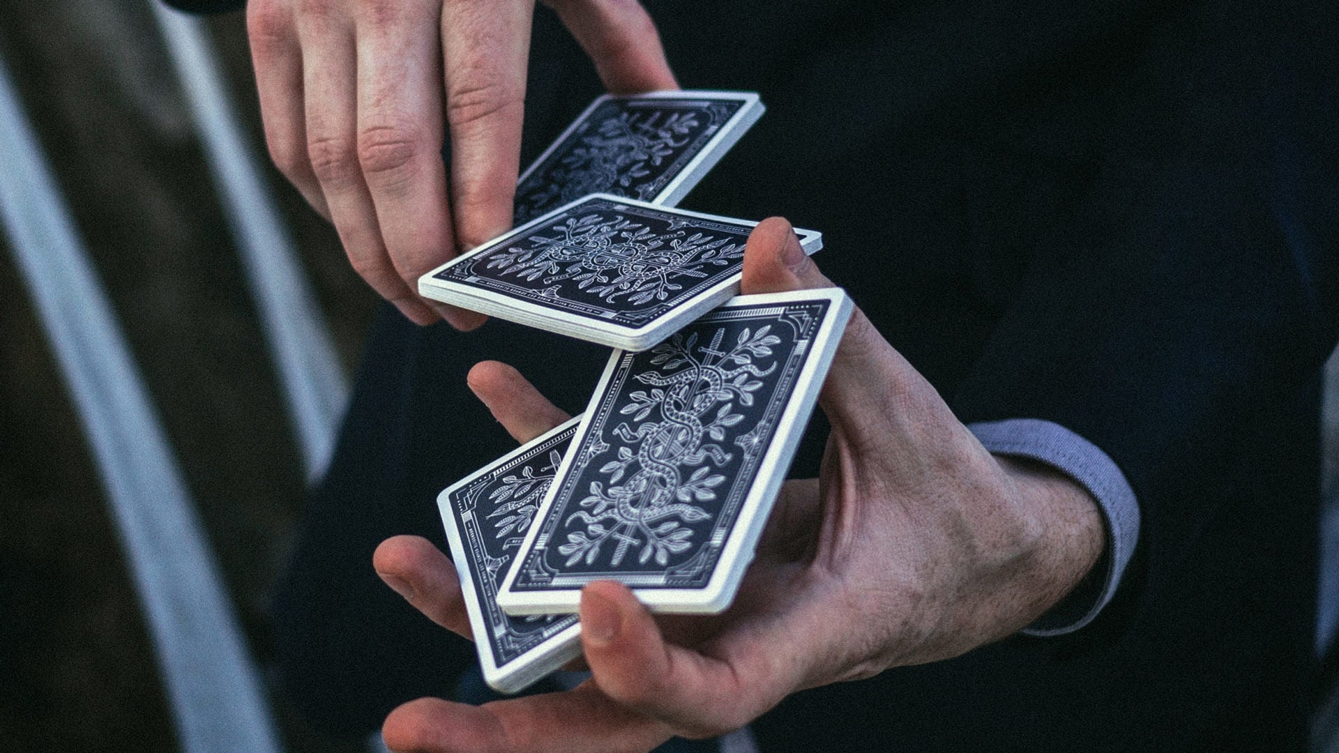 magician card tricks