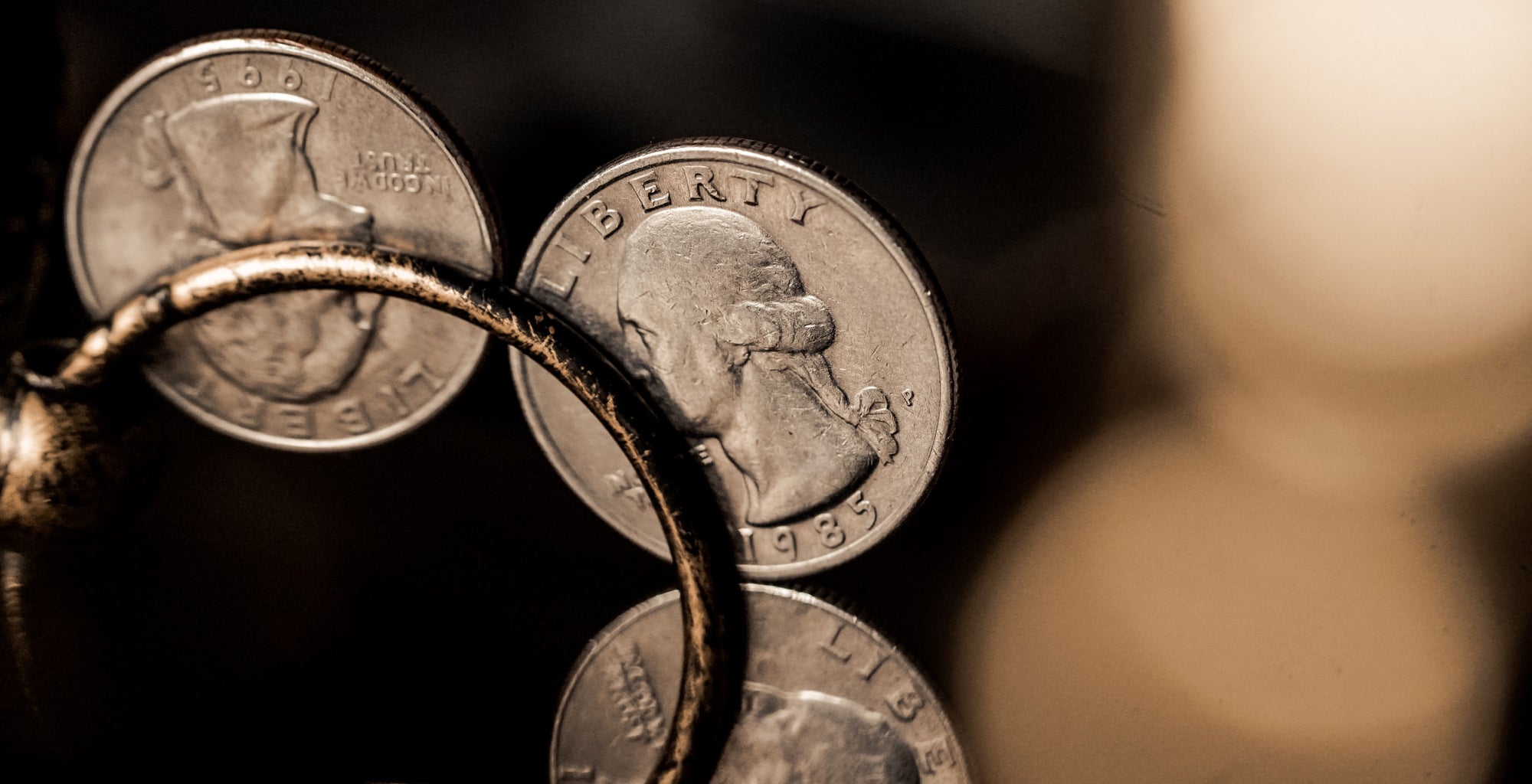 Magnetic Quarter | theory11